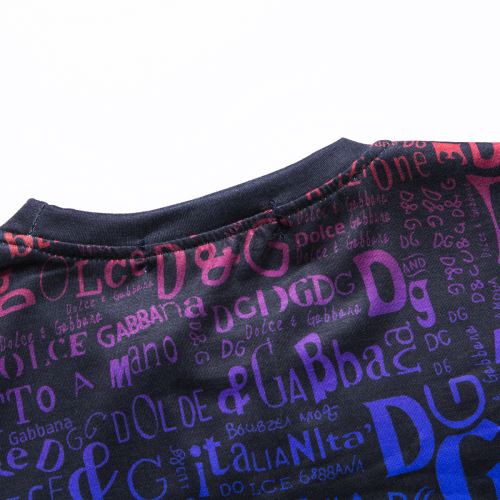 2022新作 ドルチェ＆ガッバーナ Dolce&Gabbana ラウンドネック 半袖Tシャツ プリント 収縮性のある 肌に密着 超目玉 ドルチェ&ガッバーナコピー ブランド