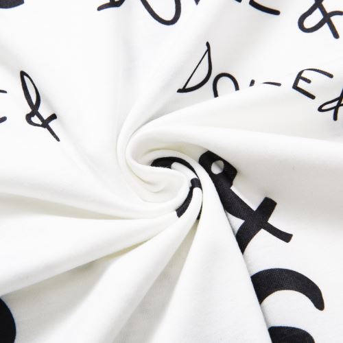 ラウンドネック プリント 半袖Tシャツ 吸汗性に優れ 肌に馴染みやすい 2色可選 薄手 2022新作 ドルチェ&ガッバーナスーパーコピー