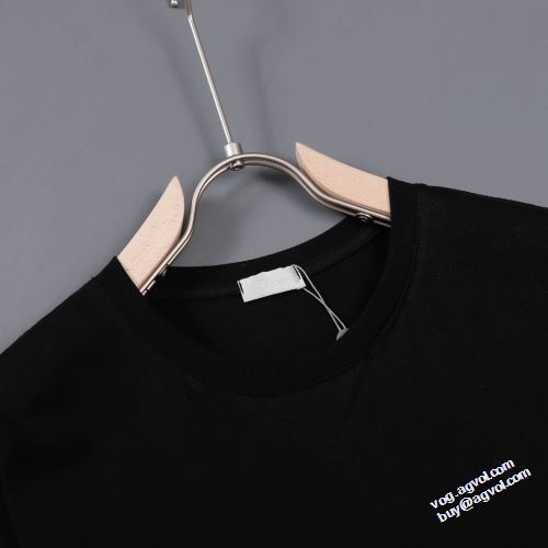 個性的 半袖Tシャツ モノクロ 2色可選 通気性に優れた ディオールコピーブランド デザイン性の高い 2022新作 ディオール DIOR 吸汗速乾