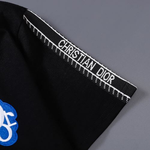 2022新作 ディオール DIOR 2色可選 半袖Tシャツ レジャー 刺繍使い 快適な着心地 乾きやすい 高級感ある ディオールコピー