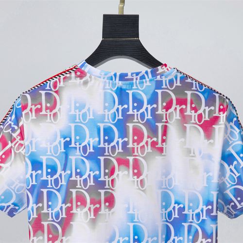 2022新作 半袖Tシャツ 希少価値大！プリント デザイン性の高い カラーラインナップ 着心地満点 ディオールコピー ブランド