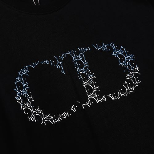 2022新作 半袖Tシャツ 2色可選 ドライ オリジナル ラックスした雰囲気 細身のシルエット ディオールスーパーコピー スタイリッシュな印象