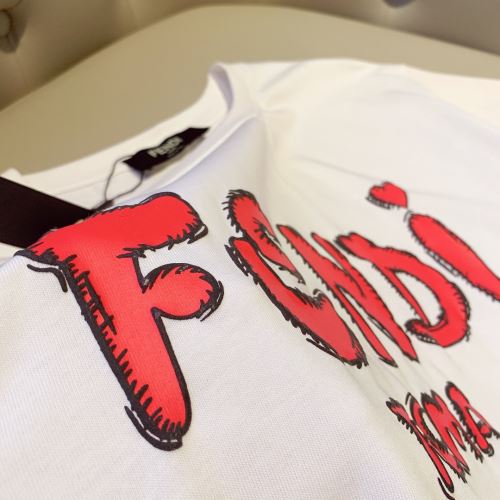 2022新作 半袖Tシャツ 先行販売 フェンディコピーブランド 男女兼用 レジャー 乾きやすい しわになりにくい 2色可選