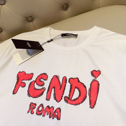 2022新作 半袖Tシャツ 先行販売 フェンディコピーブランド 男女兼用 レジャー 乾きやすい しわになりにくい 2色可選