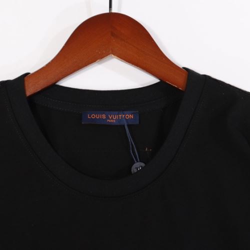 ポップ ルイ ヴィトンコピー 無地 2022新作 ラウンドネック 半袖Tシャツ 収縮性のある 優しいフィット感 2色可選