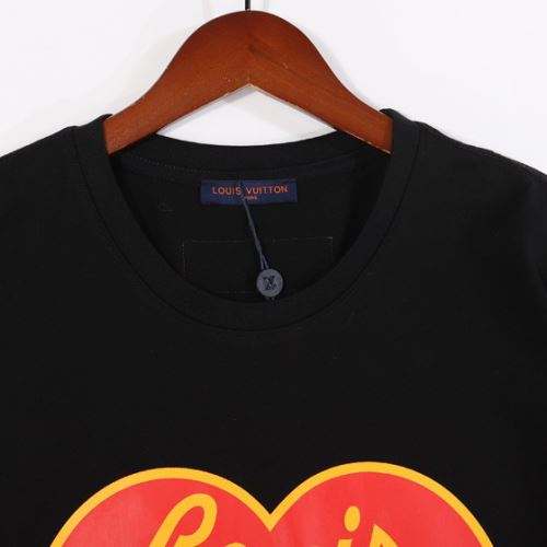 希少価値大！2色可選 半袖Tシャツ プリント 縦には伸びにくい 縦には伸びにくい 2022新作 ルイ ヴィトンスーパーコピー 激安