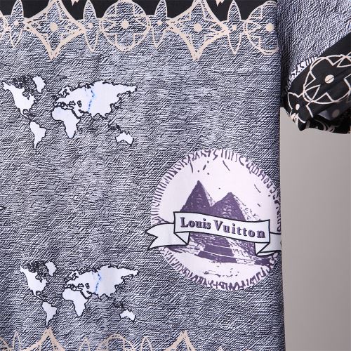 ルイ ヴィトンブランドコピー スタイリッシュな印象 頑丈な素材 カジュアル 高級感ある プリント 半袖Tシャツ 2022新作
