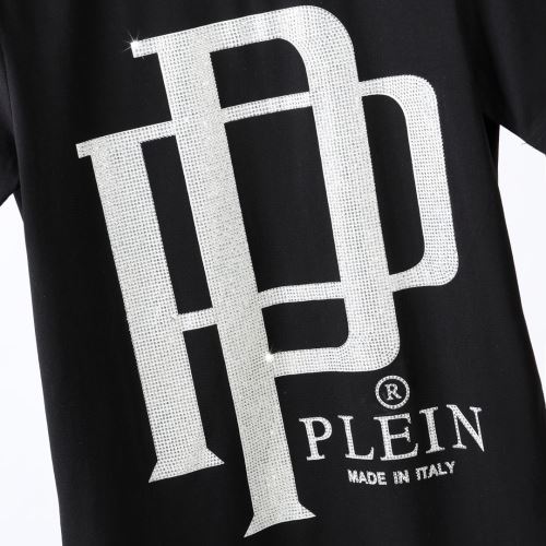 フィリッププレイン PHILIPP PLEIN 2色可選 カジュアル 活用できるアイテム カッコいい印象を付ける フィリッププレインコピー ブランド 2022新作 半袖Tシャツ