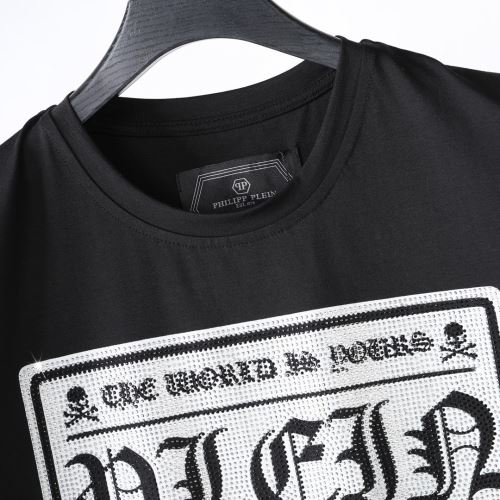 2022新作 フィリッププレインブランド 偽物 通販 フィリッププレイン PHILIPP PLEIN 2色可選 Tシャツ 極上の着心地 プリント 縦には伸びにくい