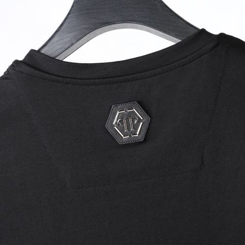 2色可選 Tシャツ フィリッププレインブランドコピー 2022新作 利便性に優れ フィリッププレイン PHILIPP PLEIN ラウンドネック 着回し度抜群