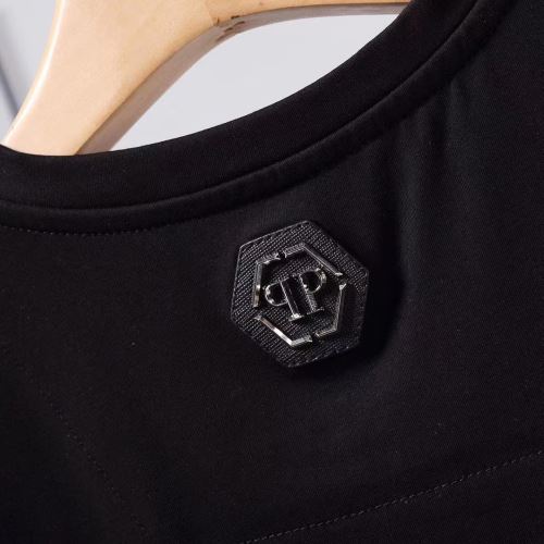 フィリッププレインスーパーコピー 激安 オリジナル 2022新作 Tシャツ 実用性に溢れるアイテム 2色可選 細身のシルエット