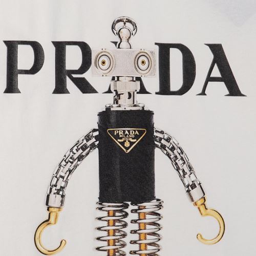 カッコいい印象を付ける プラダスーパーコピー 激安 収縮性のある プラダ PRADA 2022新作 Tシャツ 希少価値大！ラウンドネック 2色可選