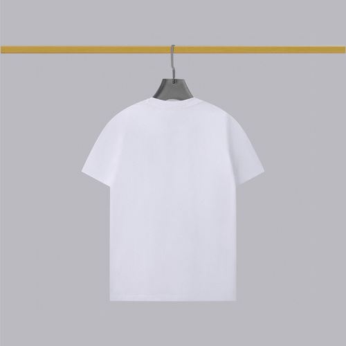 カジュアル 自分らしいスタイリング 肌に馴染みやすい 2022新作 プラダコピーブランド 2色可選 Tシャツ プラダ PRADA 今話題の最新作