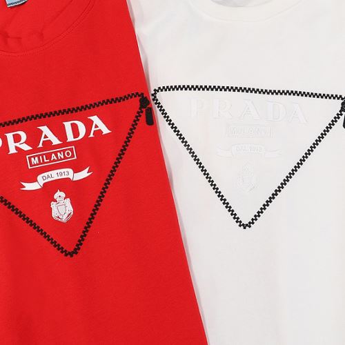 変わらない人気を誇る 半袖ポロシャツ 3色可選 2022新作 プラダ PRADA 吸汗性に優れ ラウンドネック 優しいフィット感 オリジナル プラダ偽物ブランド