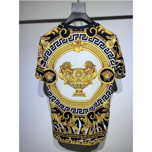 2022新作 半袖Tシャツ カッコいい印象を付ける ヴェルサーチVERSACE 人気販売中 ヴェルサーチブランド コピー 収縮性のある レジャー