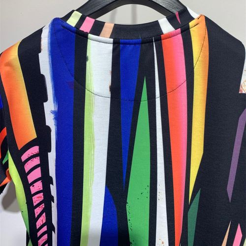 ヴェルサーチスーパーコピー 2022新作 Tシャツ 魅力ファッション ヴェルサーチVERSACE 使い勝手抜群 ストライプ 柔らかい手触り