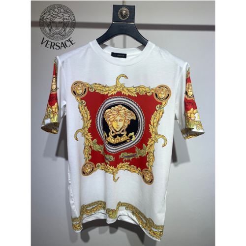 ヴェルサーチVERSACE 海外セレブ愛用 2022新作 ヴェルサーチコピーブランド 半袖Tシャツ オリジナル 乾きやすい カラーラインナップ