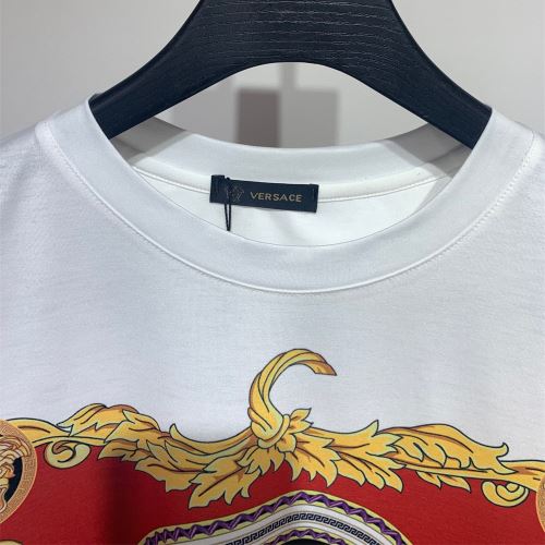 ヴェルサーチVERSACE 海外セレブ愛用 2022新作 ヴェルサーチコピーブランド 半袖Tシャツ オリジナル 乾きやすい カラーラインナップ