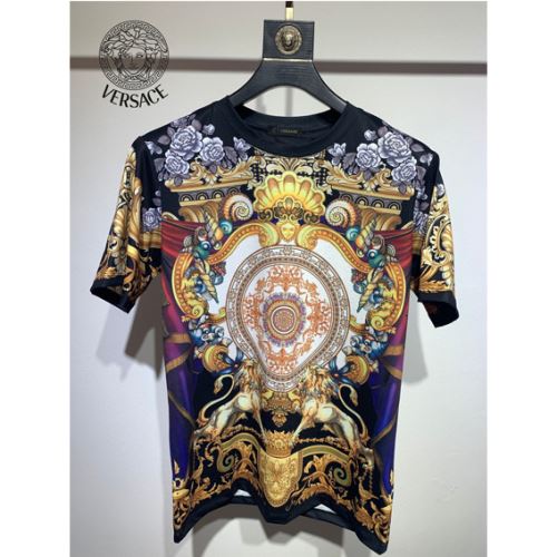 2022新作 ヴェルサーチVERSACE 希少価値大！半袖Tシャツ 乾きやすい デザイン性の高い オリジナル 収縮性のある ヴェルサーチブランドコピー