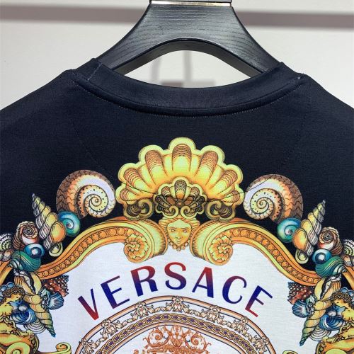 2022新作 ヴェルサーチVERSACE 希少価値大！半袖Tシャツ 乾きやすい デザイン性の高い オリジナル 収縮性のある ヴェルサーチブランドコピー