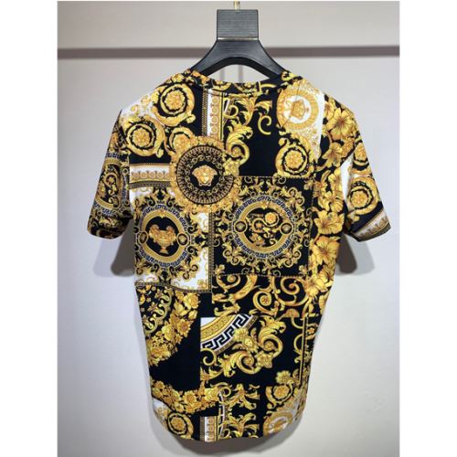 Tシャツ 2022新作 細身のシルエット ヴェルサーチVERSACE ラウンドネック 吸汗性に優れ ヴェルサーチブランド コピー 高品質 人気