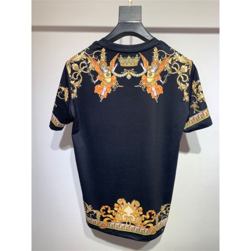 自分らしいスタイリング 薄手 半袖Tシャツ 乾きやすい ヴェルサーチスーパーコピー 魅力ファッション 2022新作