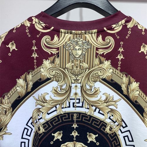 2022新作 収縮性のある Tシャツ 耐久性のある ヴェルサーチブランド 偽物 通販 カッコいい印象を付ける クールビズ