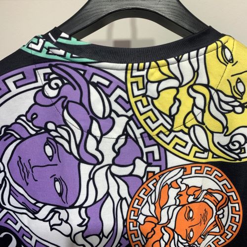 カラーラインナップ 2022新作 ヴェルサーチスーパーコピー 代引 半袖Tシャツ ラウンドネック 希少価値大！