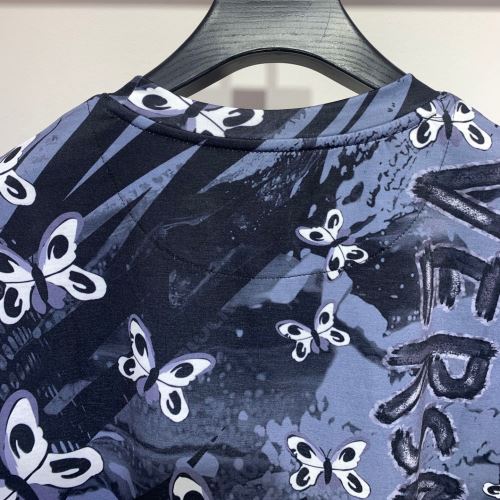 ヴェルサーチブランドスーパーコピー 半袖Tシャツ 2022新作 オリジナル 高品質 人気 カッコいい印象を付ける