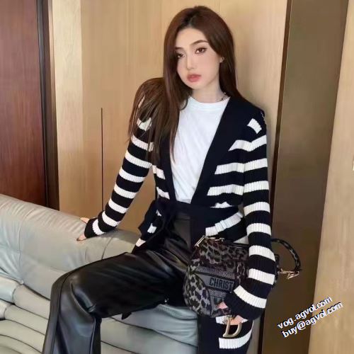 女優風 ニットコート 2022新作 ディオールスーパーコピー スカートにも合う絶妙丈 エレガントな装い ディオール DIOR 高級感ある