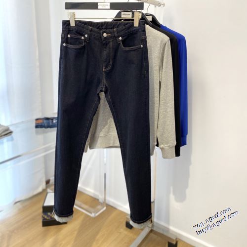 ジバンシィコピー ブランド 人気新品★超特価★ 履き心地よい ストレッチが効いた 足長効果のある 2022新作 ジバンシー GIVENCHY ジーンズ
