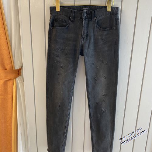 ヒゲと掴み加工 ジーンズ 2022新作 ジバンシー GIVENCHY 履き心地よい 程よい丈感 ジバンシィブランドスーパーコピー 高級感ある