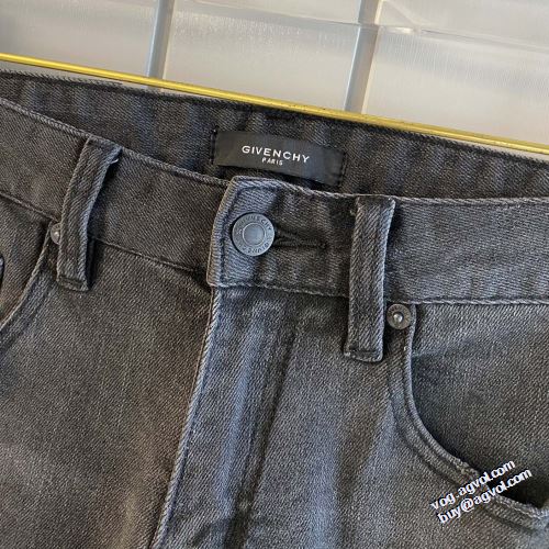 ヒゲと掴み加工 ジーンズ 2022新作 ジバンシー GIVENCHY 履き心地よい 程よい丈感 ジバンシィブランドスーパーコピー 高級感ある