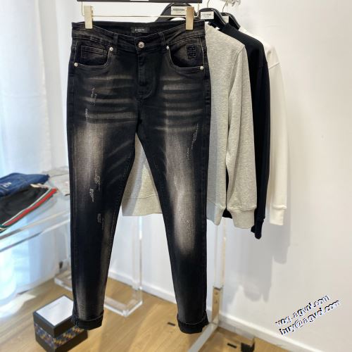 2022新作 履き心地バツグン デニムパンツ ジバンシー GIVENCHY ユーズド加工 ジバンシィブランド コピー 伸縮性のある 海外セレブ愛用