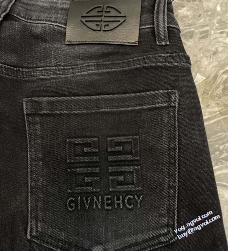 極上の着心地 ジバンシィコピー 生地結構伸びる 2022新作 ジバンシー GIVENCHY ジーンズ 窮屈感はゼロ ブリーチ加工デニムパンツ
