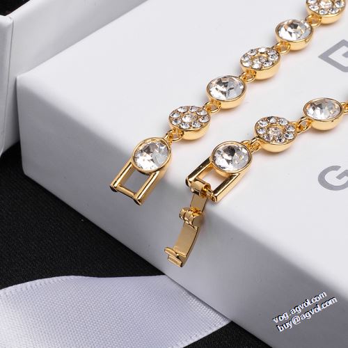 スピネル 4色可選 2022新作 ジバンシー GIVENCHY ブレスレット チャーム ダイヤ級の輝き 人気 ランキング ジバンシィブランドコピー