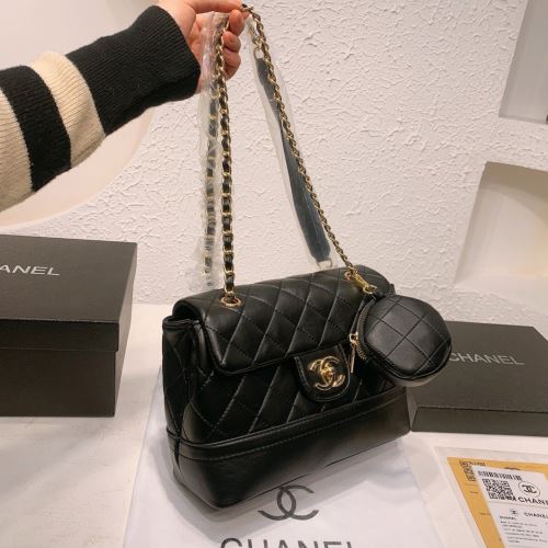 2色可選 ショルダーバッグ バックインバック 収納 柔軟 気軽に持てる キャリア女性のお悩み解決 個性的なデザ ブランド コピー 2022新作