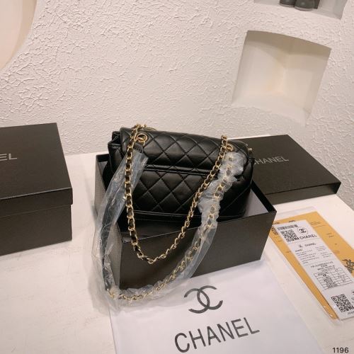 2色可選 ショルダーバッグ バックインバック 収納 柔軟 気軽に持てる キャリア女性のお悩み解決 個性的なデザ ブランド コピー 2022新作