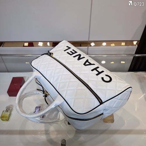 2022新作 2色可選 ハンドバッグ ブランド 偽物 通販 ダブルファスナー使用 非凡な容量 使い勝手のいいバッグ 個性的なデザ