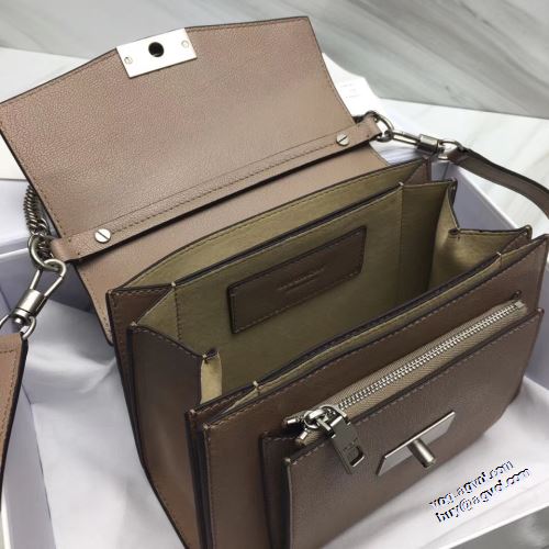 ショルダーバッグ 高級感漂わせる スーツにぴったり ジバンシィブランドコピー 2022新作 ジバンシー GIVENCHY 4色可選 レディースバッグ