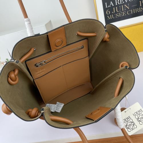 スタイリッシュな印象 ロエベスーパーコピー 激安 4色可選 なめらかな手触りのバッグ ショルダーバッグ 2022新作 収納力のよい