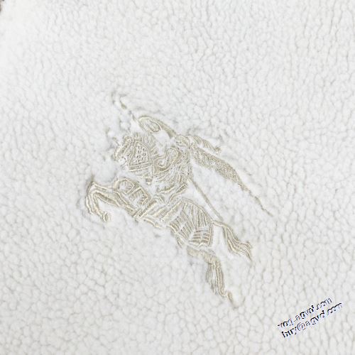 大好評 防寒機能ある 優美なファー使い 2022新作 バーバリーコピー ブランド ウールコート リバーシブル仕様 