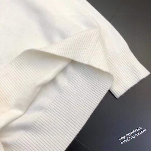 ジバンシィスーパーコピー 2022新作 ジバンシー GIVENCHY 大好評 2色可選 セーター お洒落に魅せる ハイネックパーカー 程よい厚み