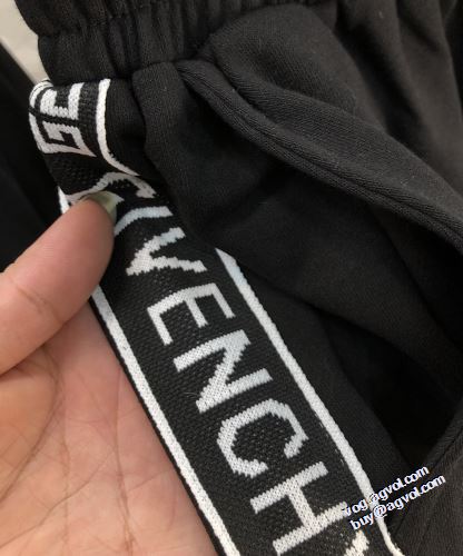 スーツ レジャー デザイン性の高い おしゃれさ抜群パーカ おしゃれな装い ジバンシー GIVENCHY 存在感のある ジバンシィコピー 2022新作