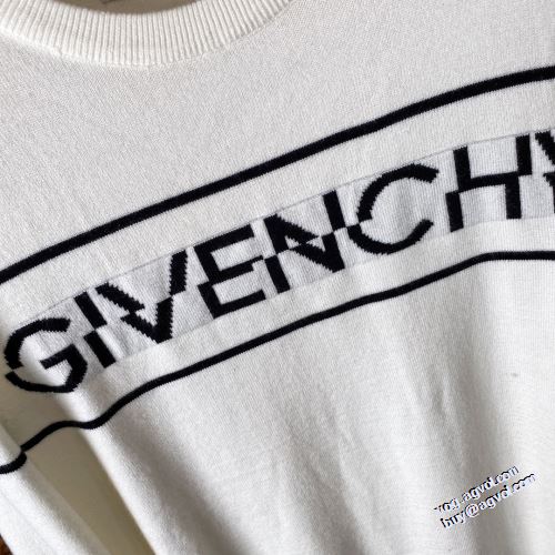 2022新作 上品な輝きを放つ形 ジバンシィスーパーコピー 激安 セーター 2色可選 ジバンシー GIVENCHY 程よい厚み ロゴパーカー 袖ライン