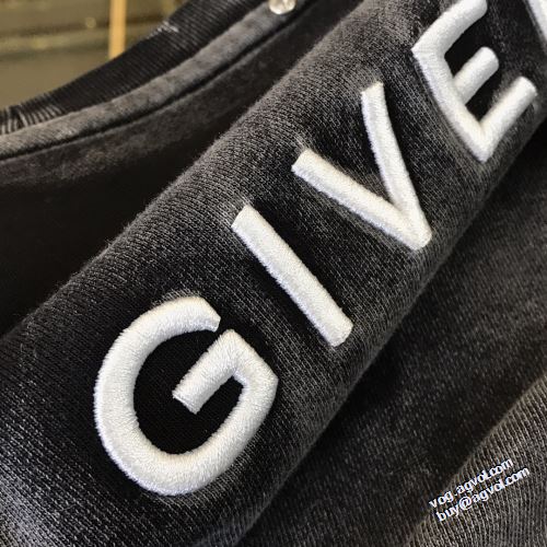 ジバンシー GIVENCHY プルオーバーパーカー 活用できるアイテム プリントパーカ おしゃれさ抜群パーカ ジバンシィブランドスーパーコピー 2022新作