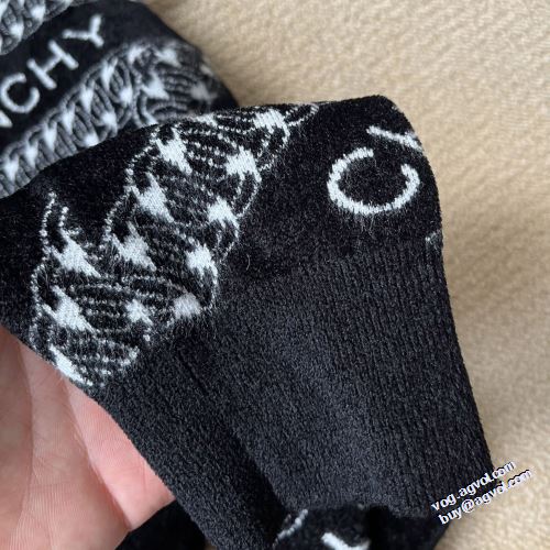 ニットウェア 2022新作 ジバンシー GIVENCHY 売れ筋のいい ロゴパーカー 風合いの出る ハリのある おしゃれな装い ジバンシィブランド コピー