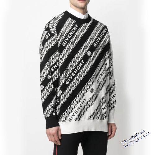 ジバンシー GIVENCHY プルオーバーパーカー 人気販売中 ジバンシィコピー 2022新作 オリジナルプリント 程よい厚み ビンテージ感ある