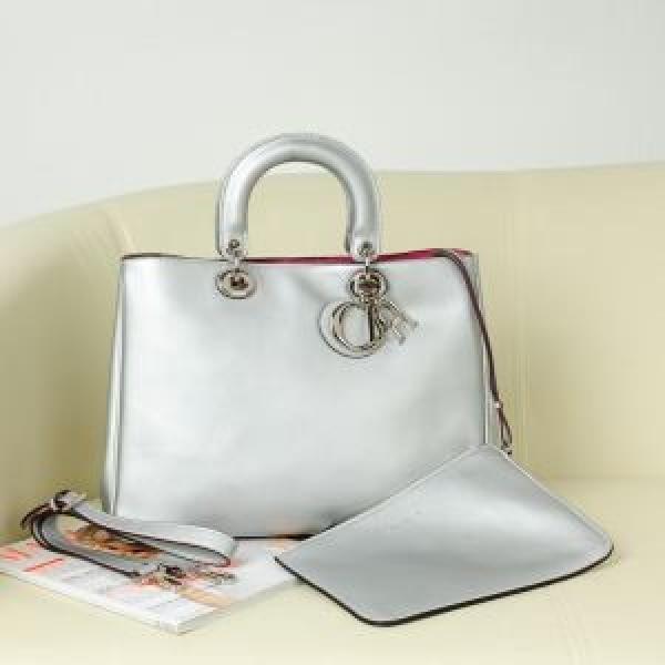 2026春夏 DIOR ディオール ★安心★追跡付手持ち&amp;ショルダー掛け 6882.58.