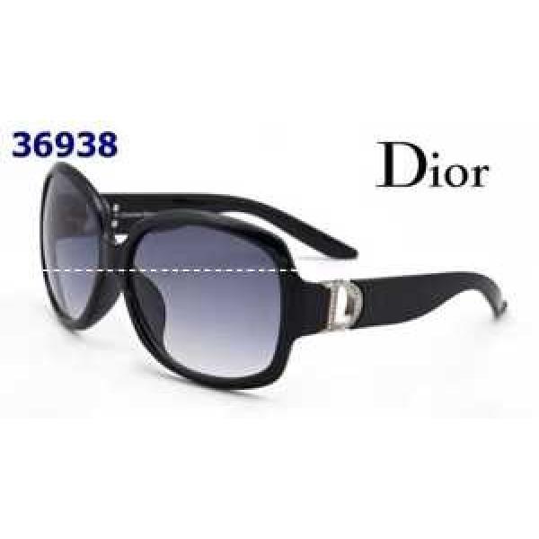 夏コーデに 2026 DIOR ディオール サングラス